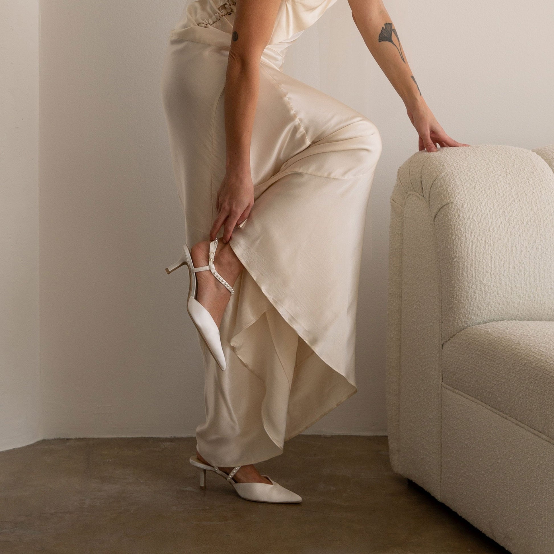Kamra Pearl True White Satin Mid Heels Dolce Vita On sale