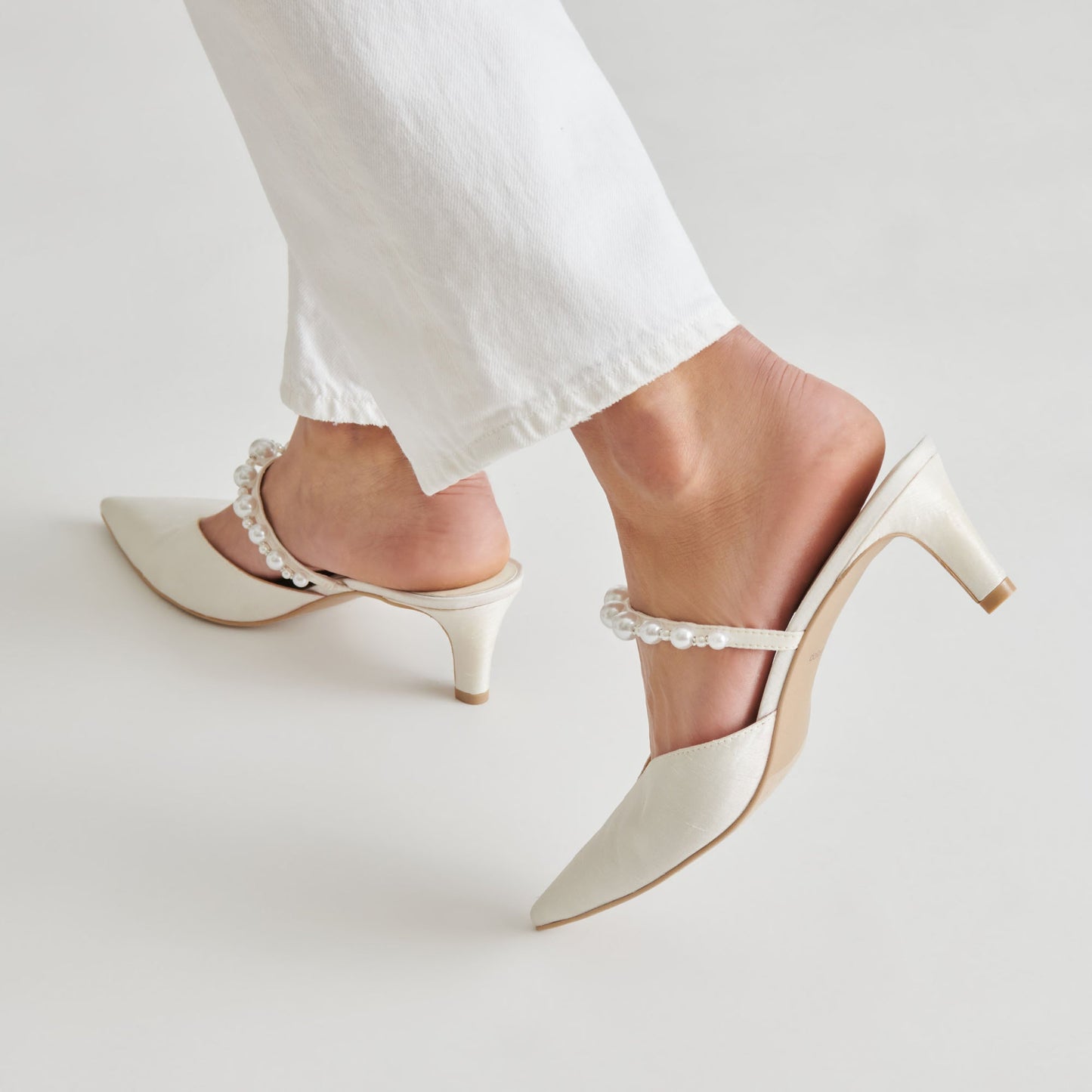 Kanika Pearl Mid Vanilla Pearl Heels Dolce Vita For sale
