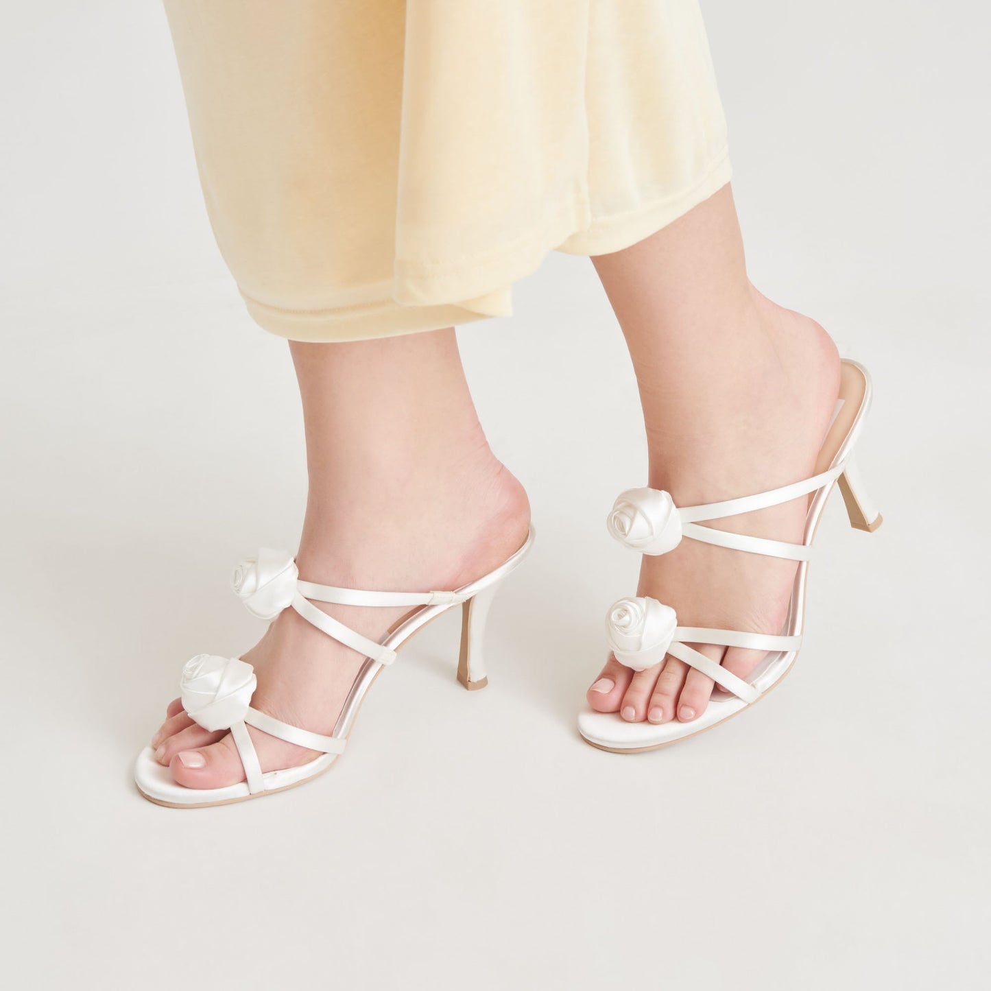 LINZY HEELS TRUE WHITE SATIN
 – Dolce Vita Dolce Vita New
