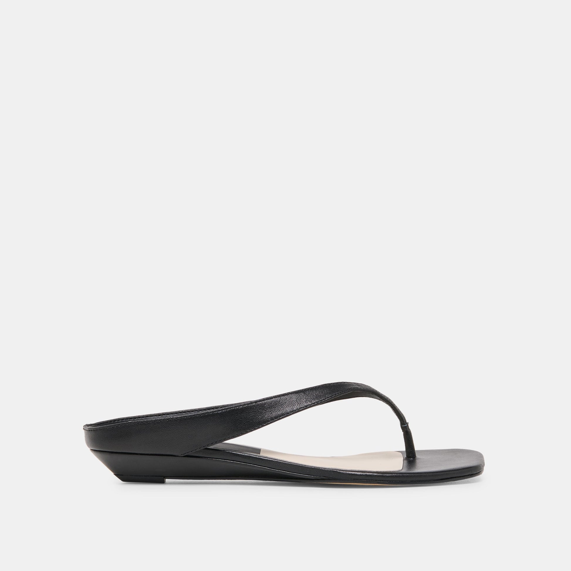 GIZEL Black Leather Thong Square-Toe Sandals Dolce Vita Online