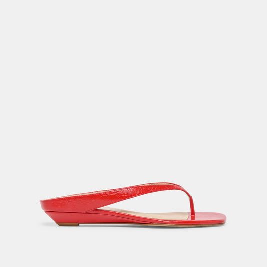 GIZEL Red Crinkle Patent Thong Square-Toe Sandals Dolce Vita Discount