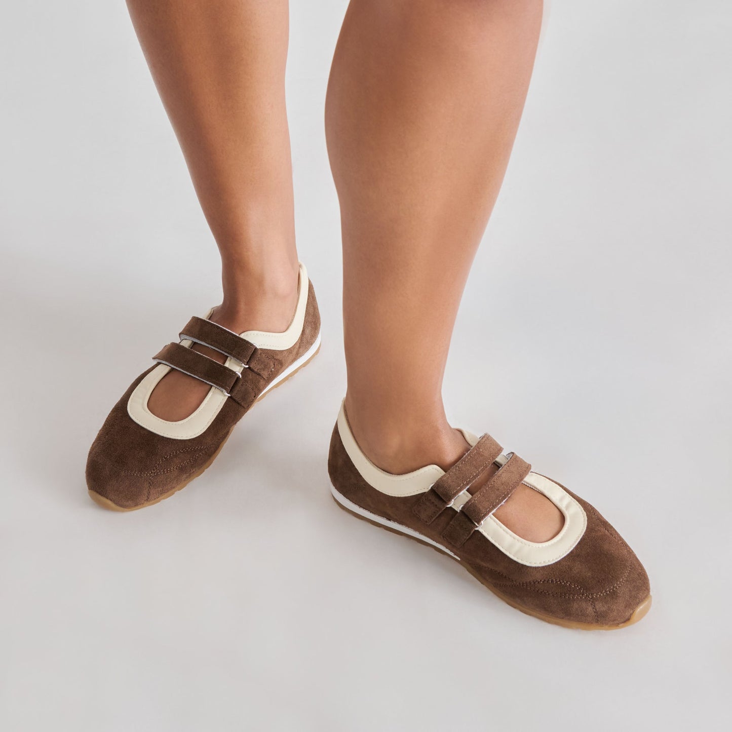 Swan Dk Brown Suede Sneakers Dolce Vita Online