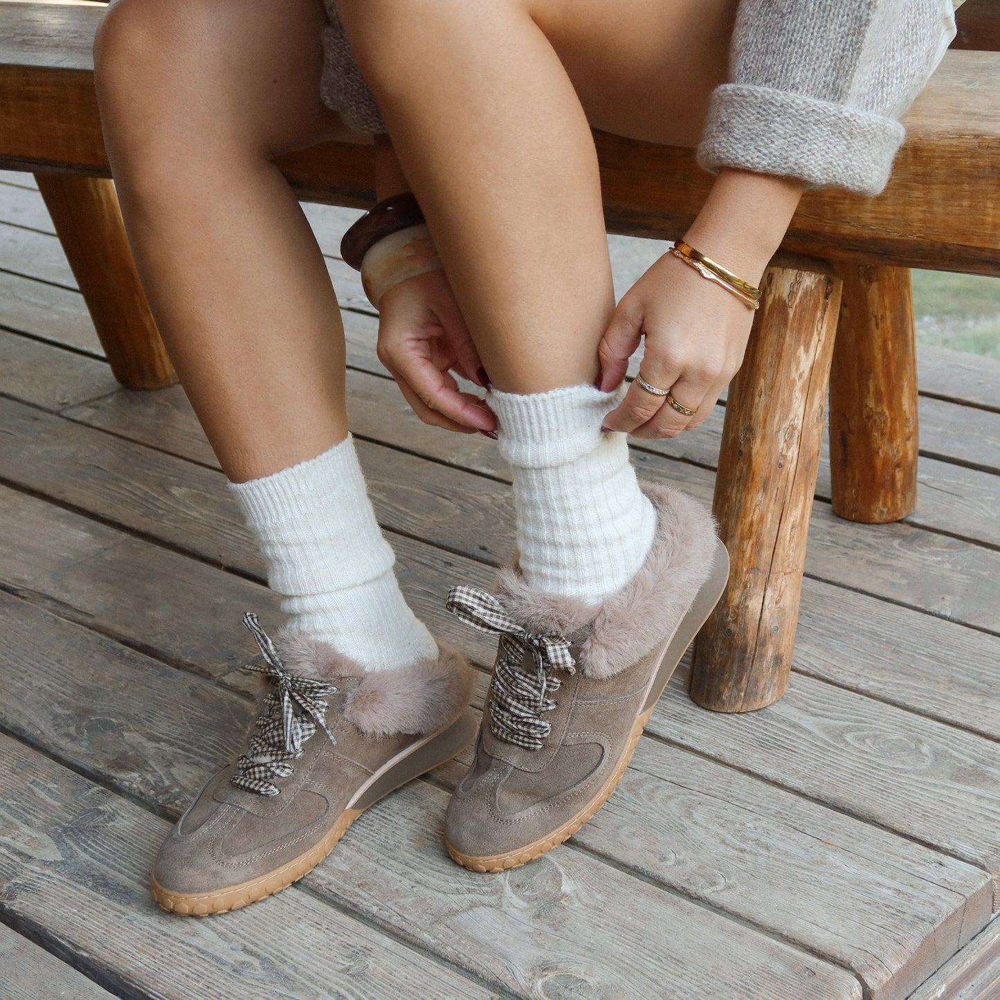 Izzey Plush Olive Suede Sneakers Dolce Vita us