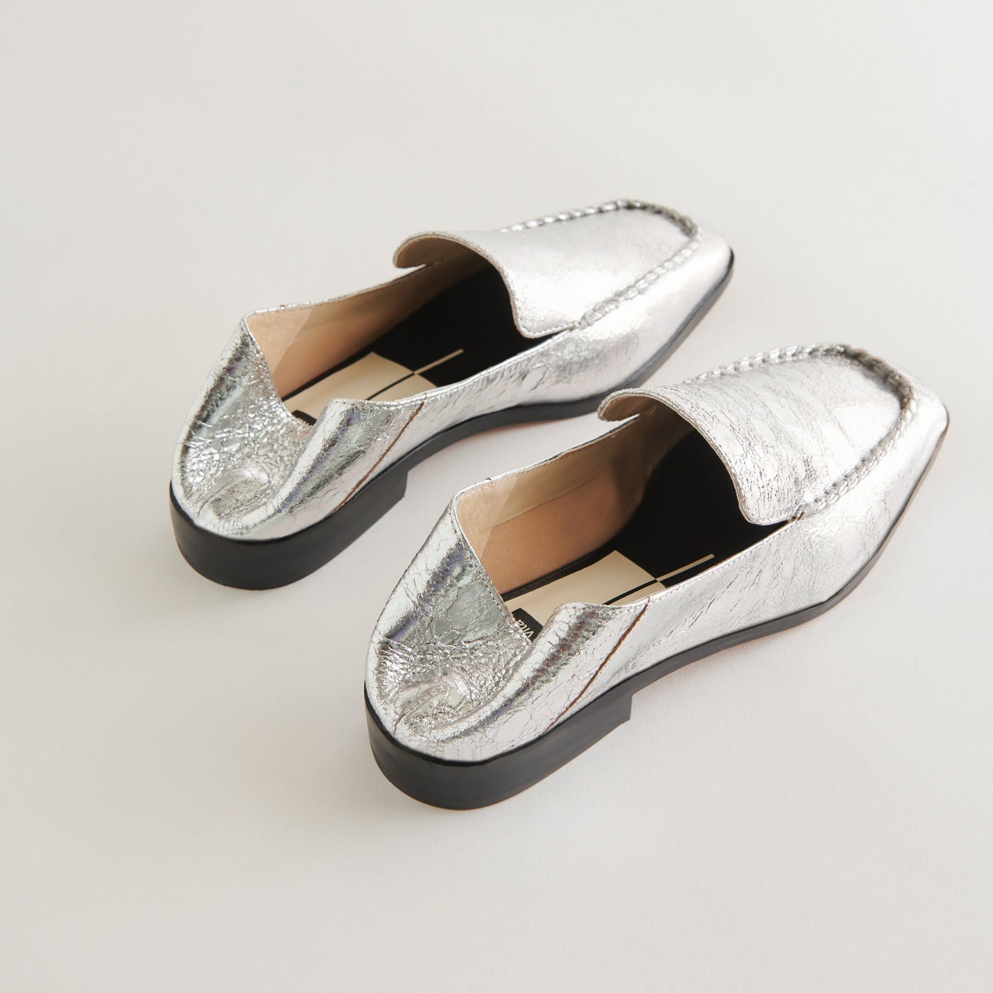 Beny Flats Silver Distressed Leather | Silver Leather Flats for Women
 – Dolce Vita Dolce Vita New