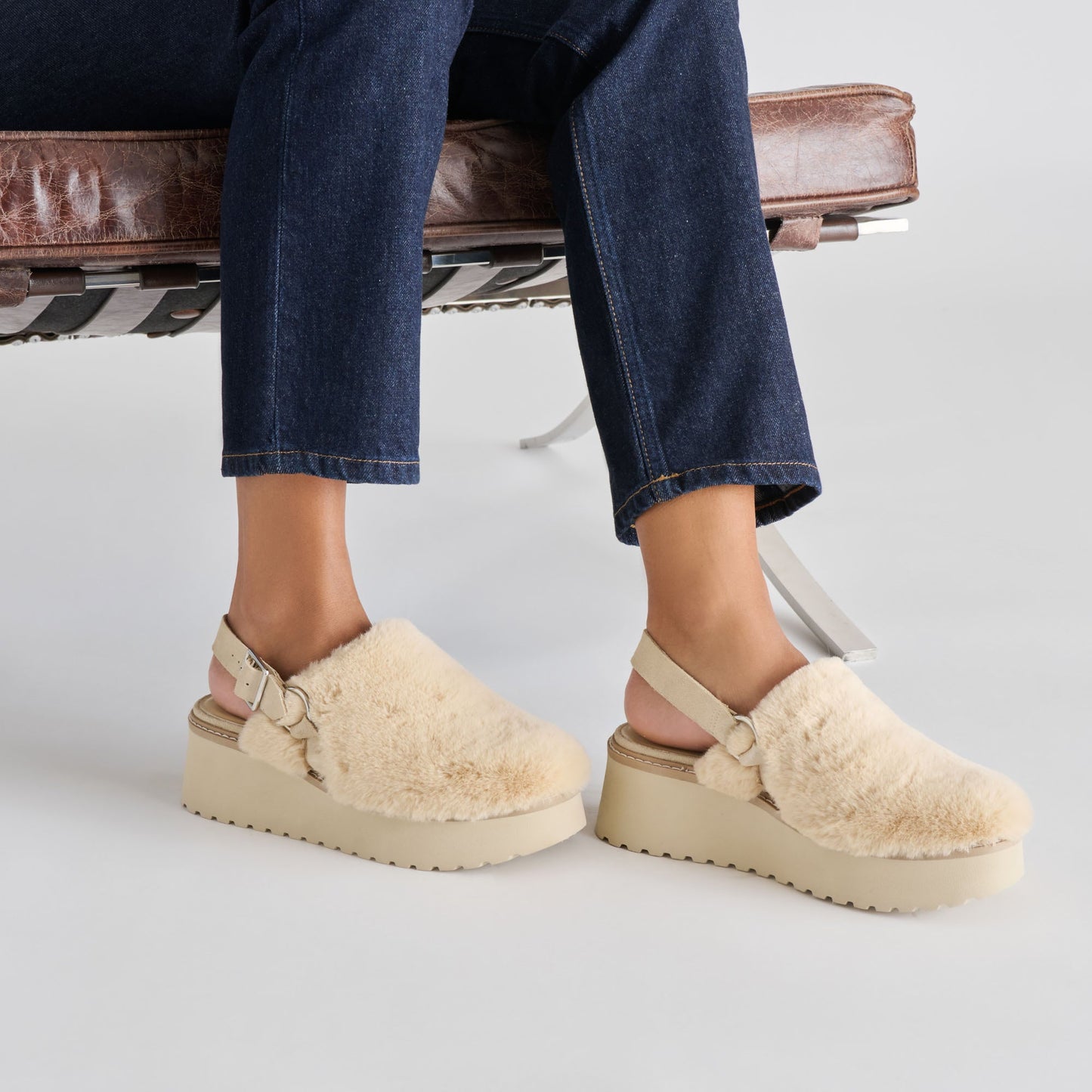 Lansy Natural Plush Flats Dolce Vita Discount