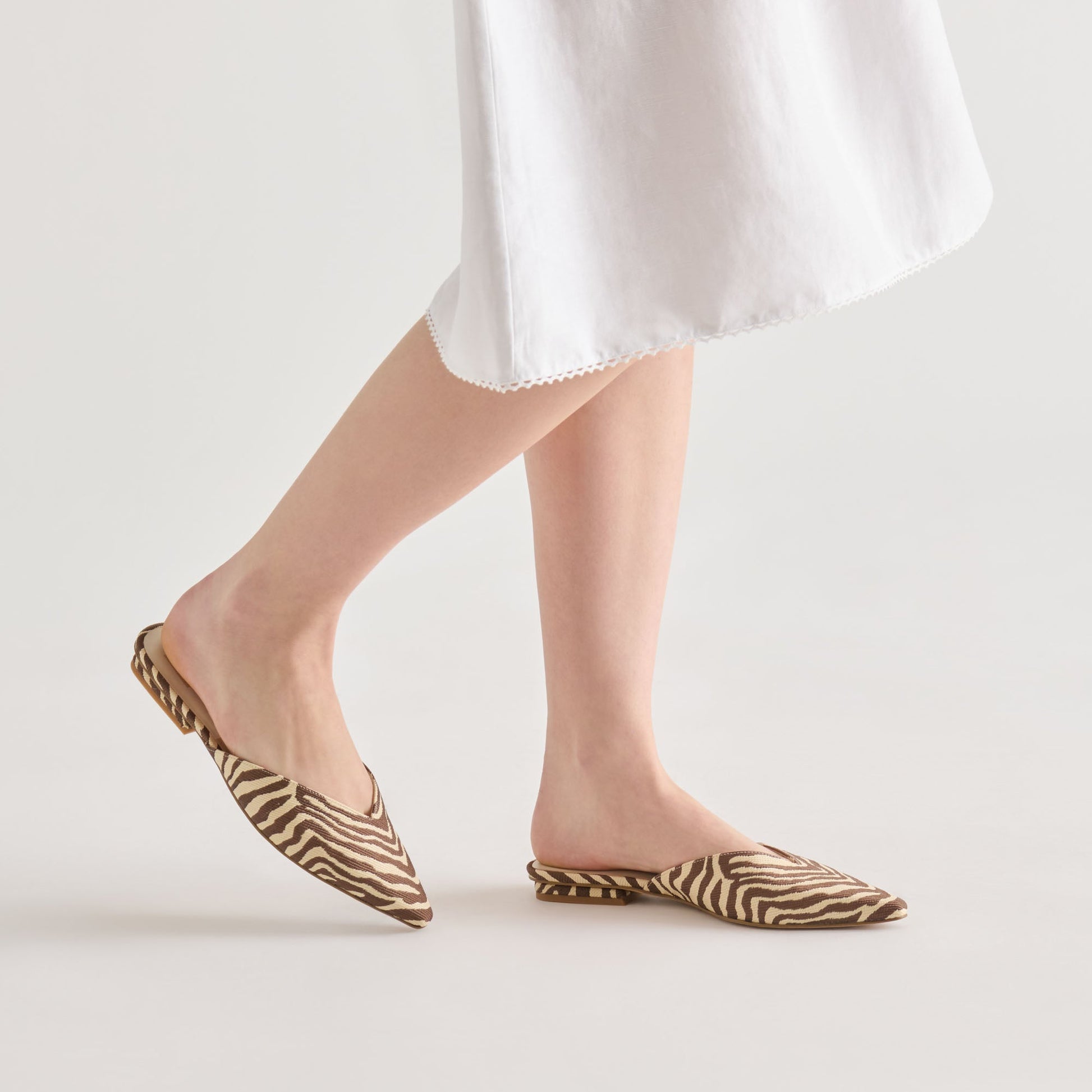 Elm Beige Zebra Raffia Flats Dolce Vita For sale