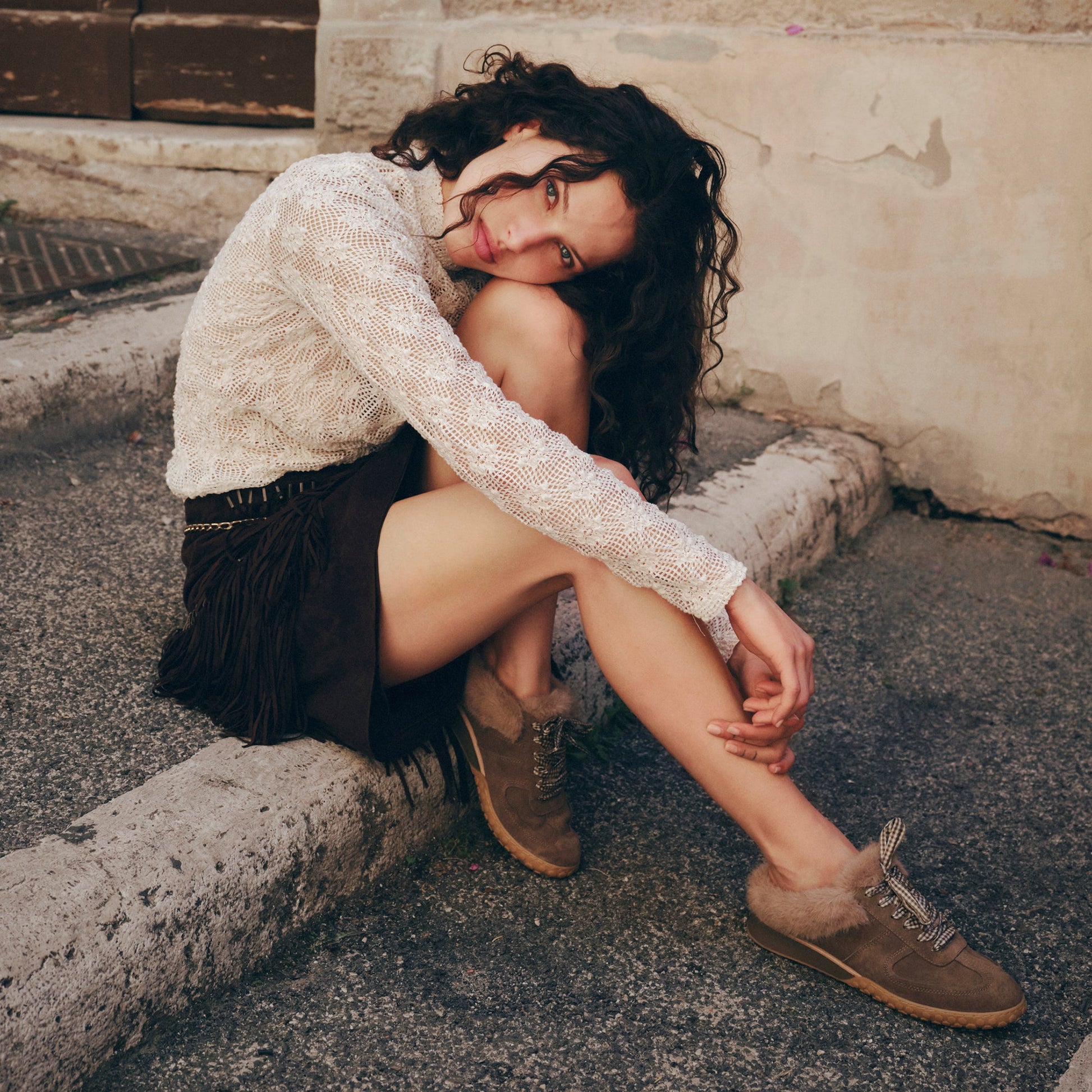 Izzey Plush Olive Suede Sneakers Dolce Vita Outlet