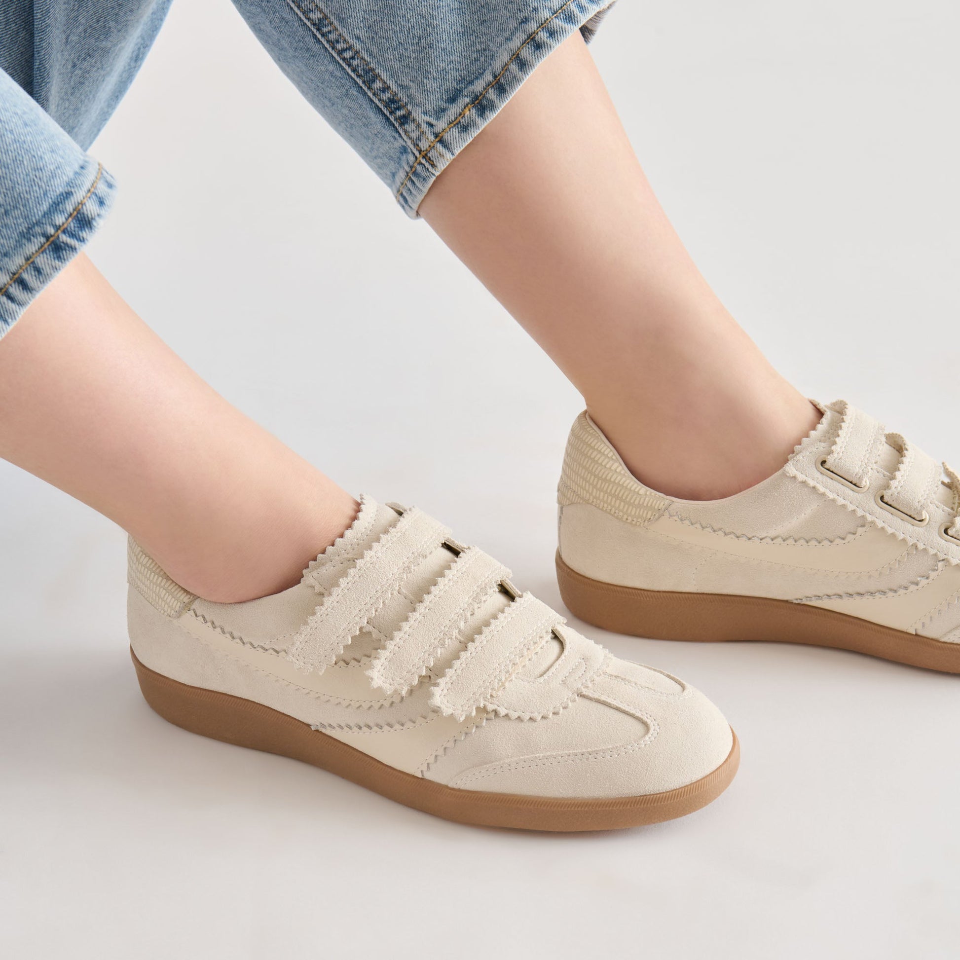 Merit Velcro Ivory Leather Sneakers Dolce Vita Outlet