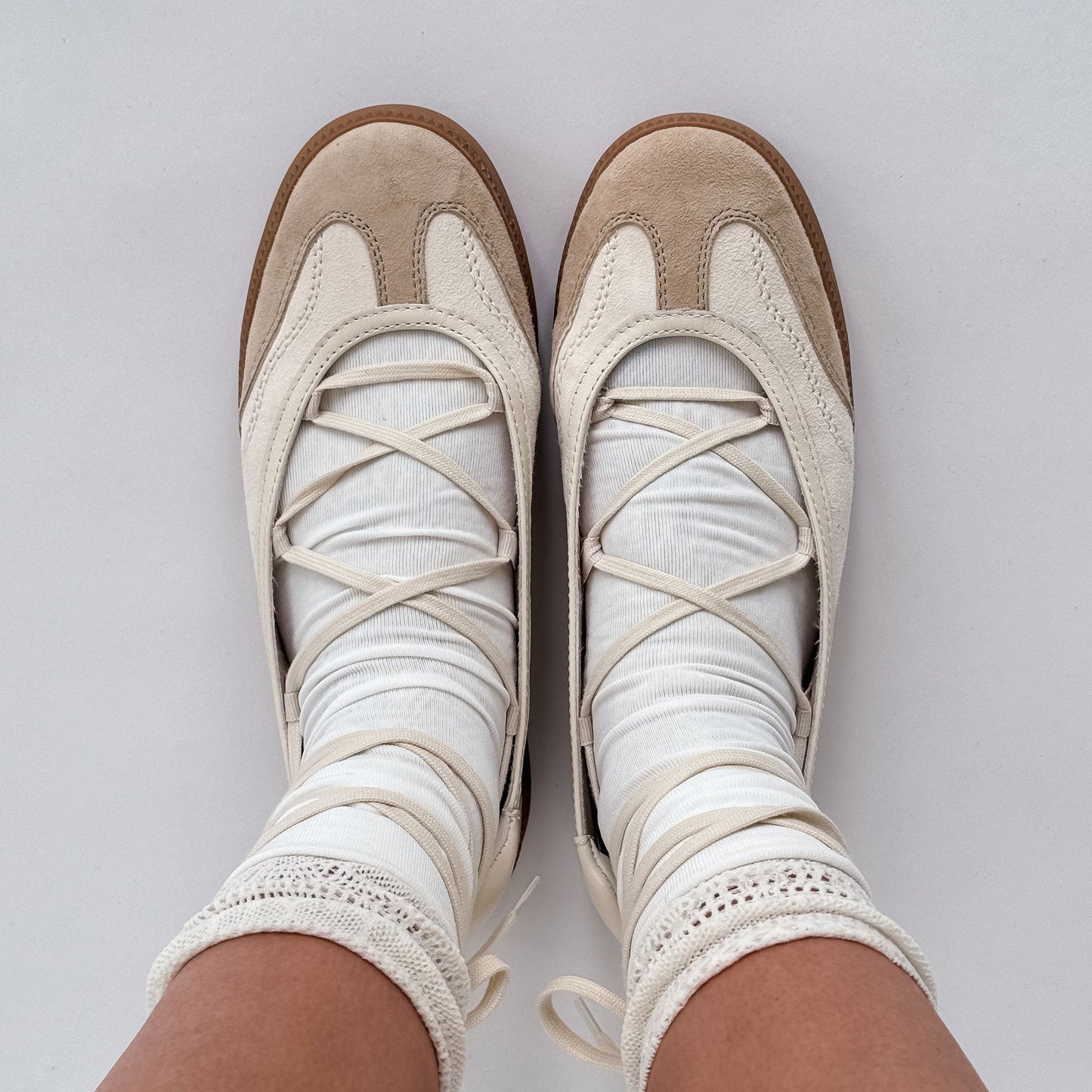 Nyomie Ivory Multi Leather Sneakers Dolce Vita us