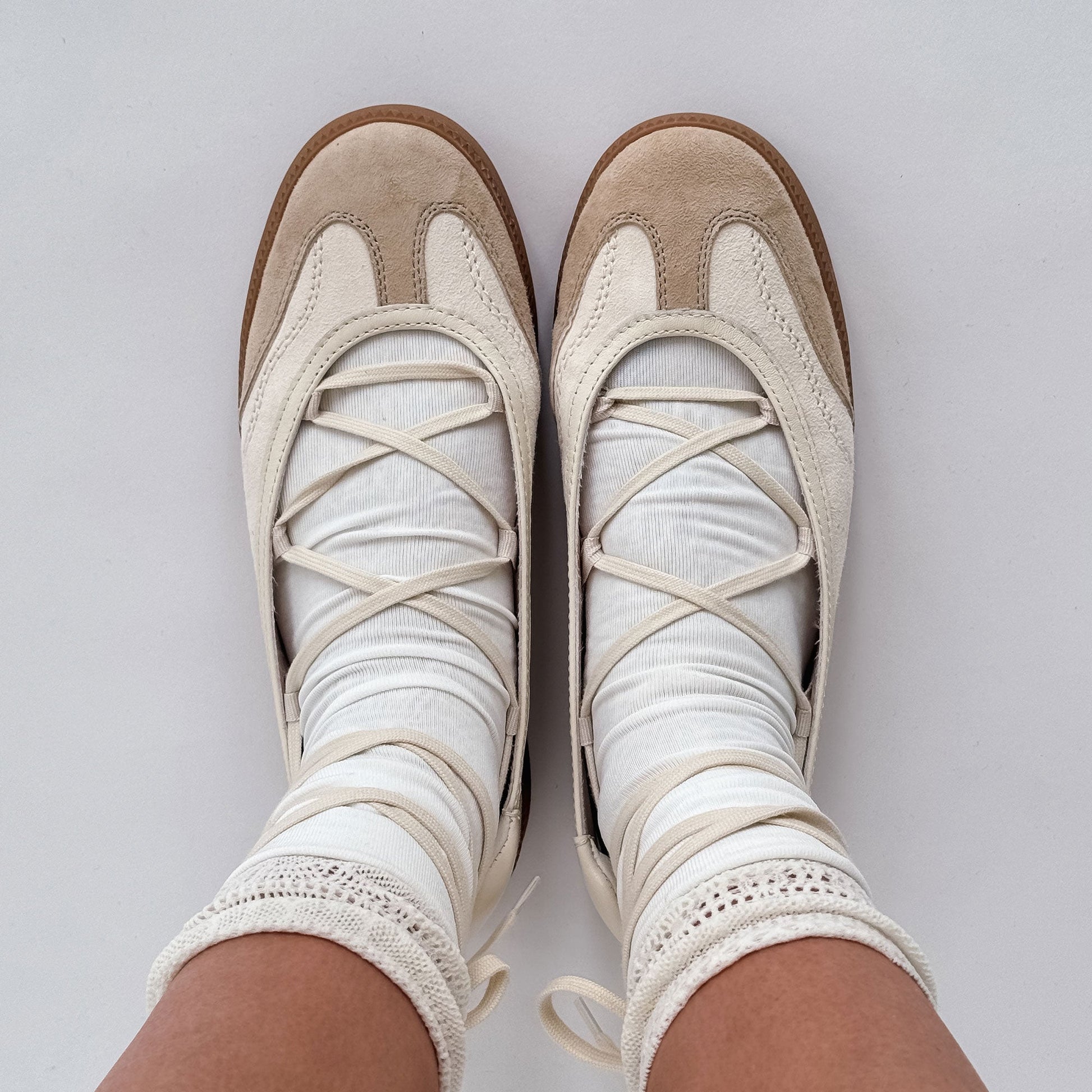 Nyomie Ivory Multi Leather Sneakers Dolce Vita us