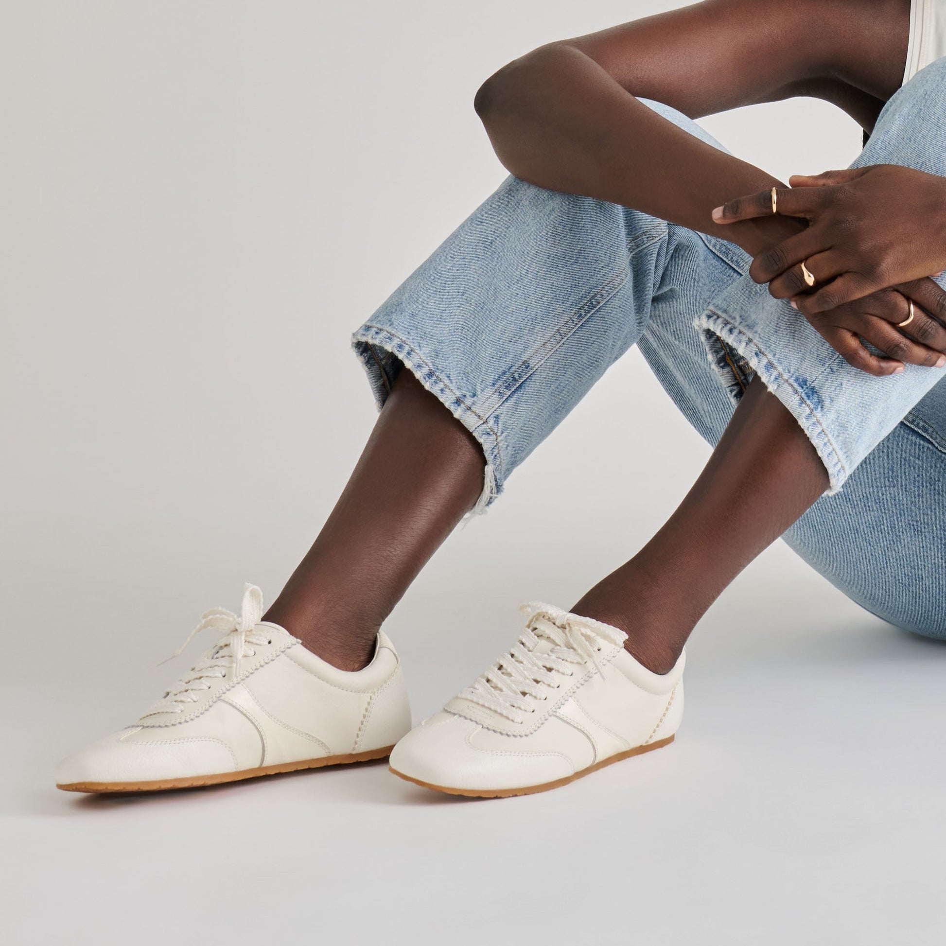 Dorie White Leather Sneakers Dolce Vita Outlet