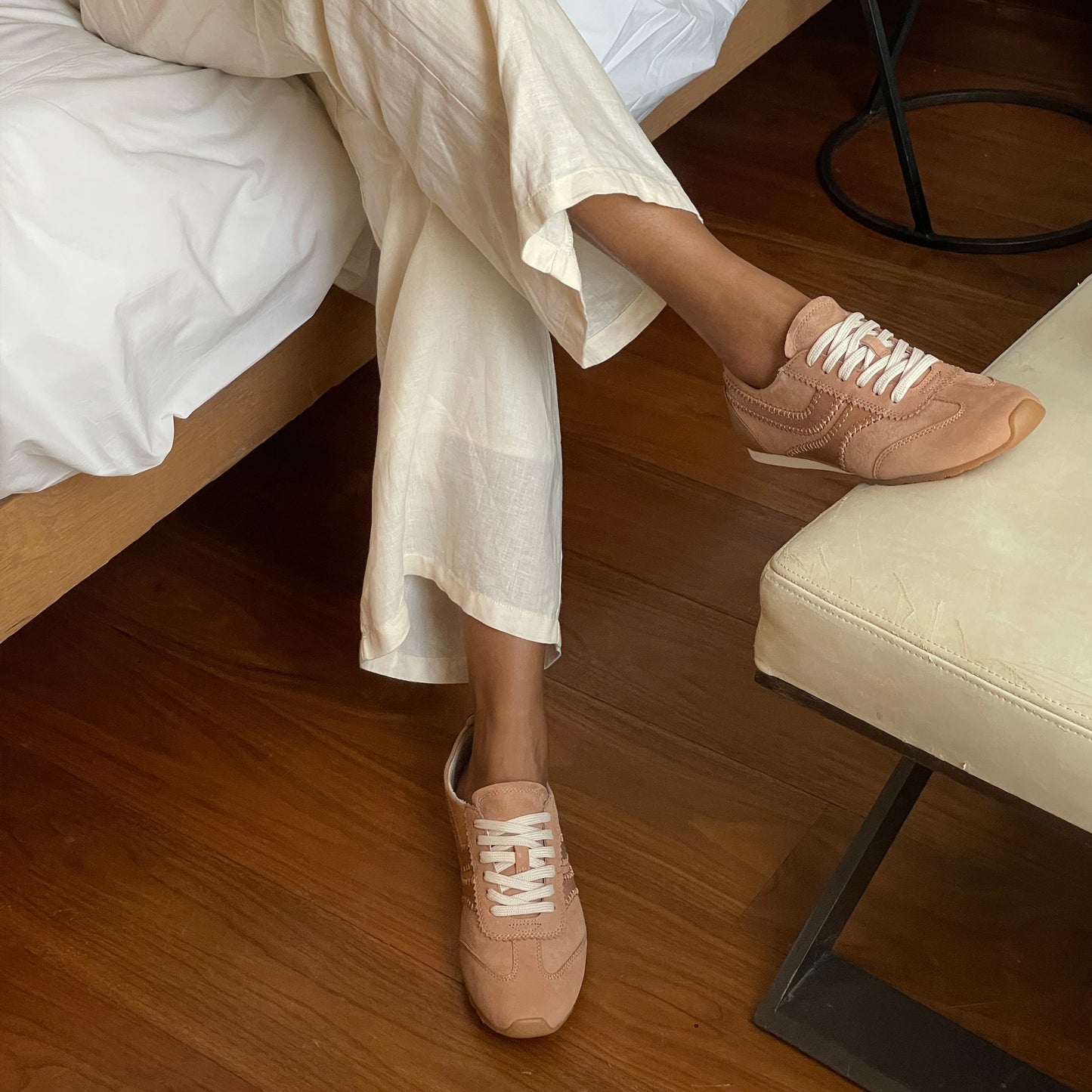 DELANY SNEAKERS TOFFEE NUBUCK
 – Dolce Vita Dolce Vita New