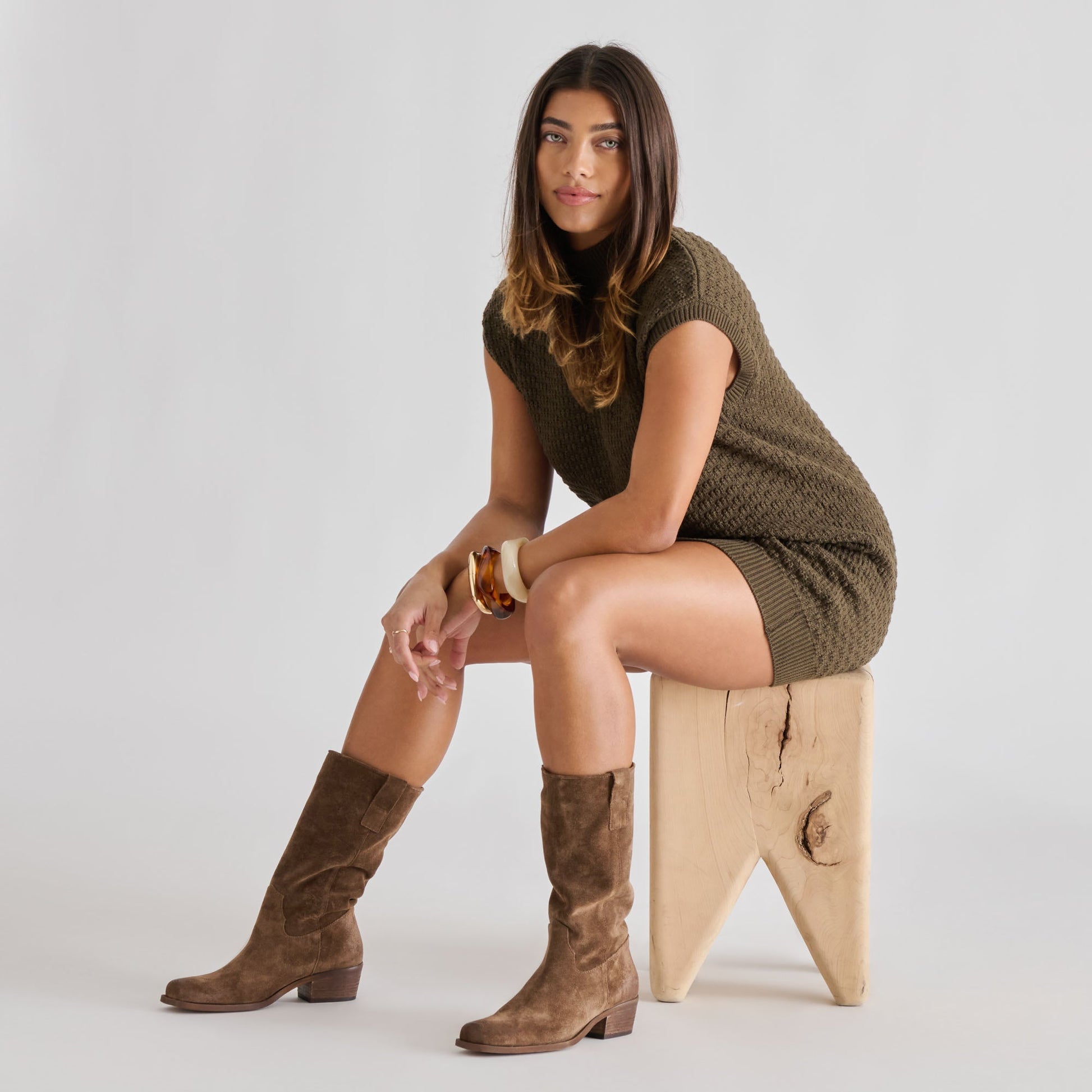 Romie Chocolate Suede Boots Dolce Vita Discount