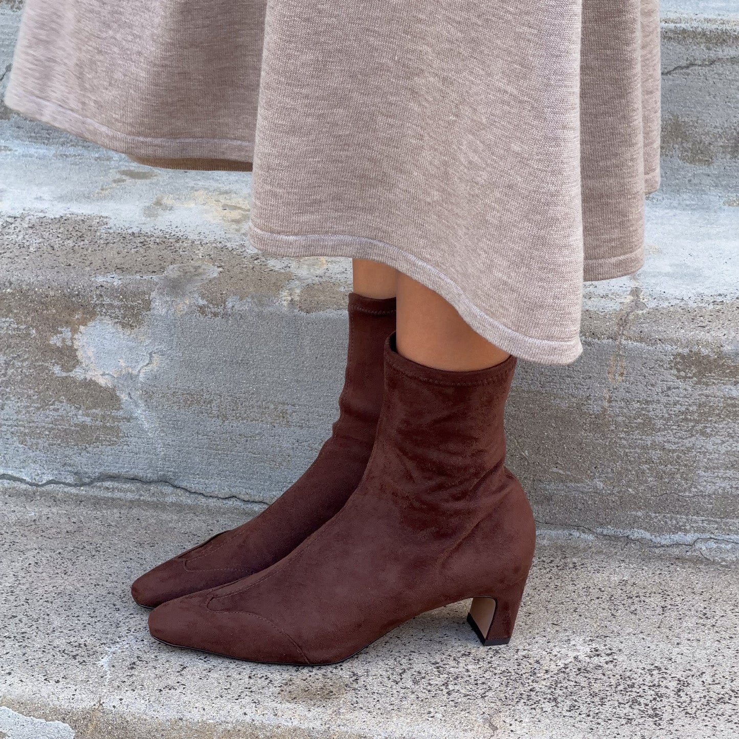 Anika Dk Brown Stella Suede Boots Dolce Vita us