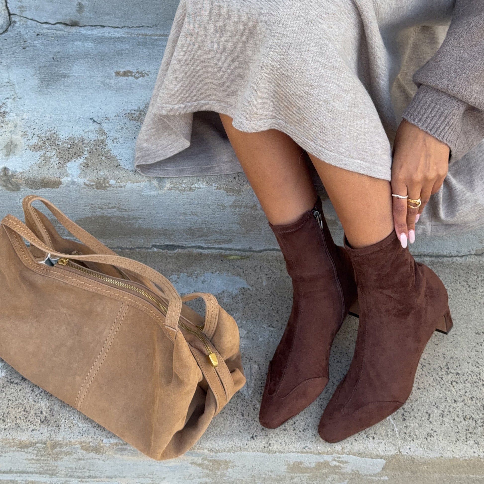 Anika Dk Brown Stella Suede Boots Dolce Vita us