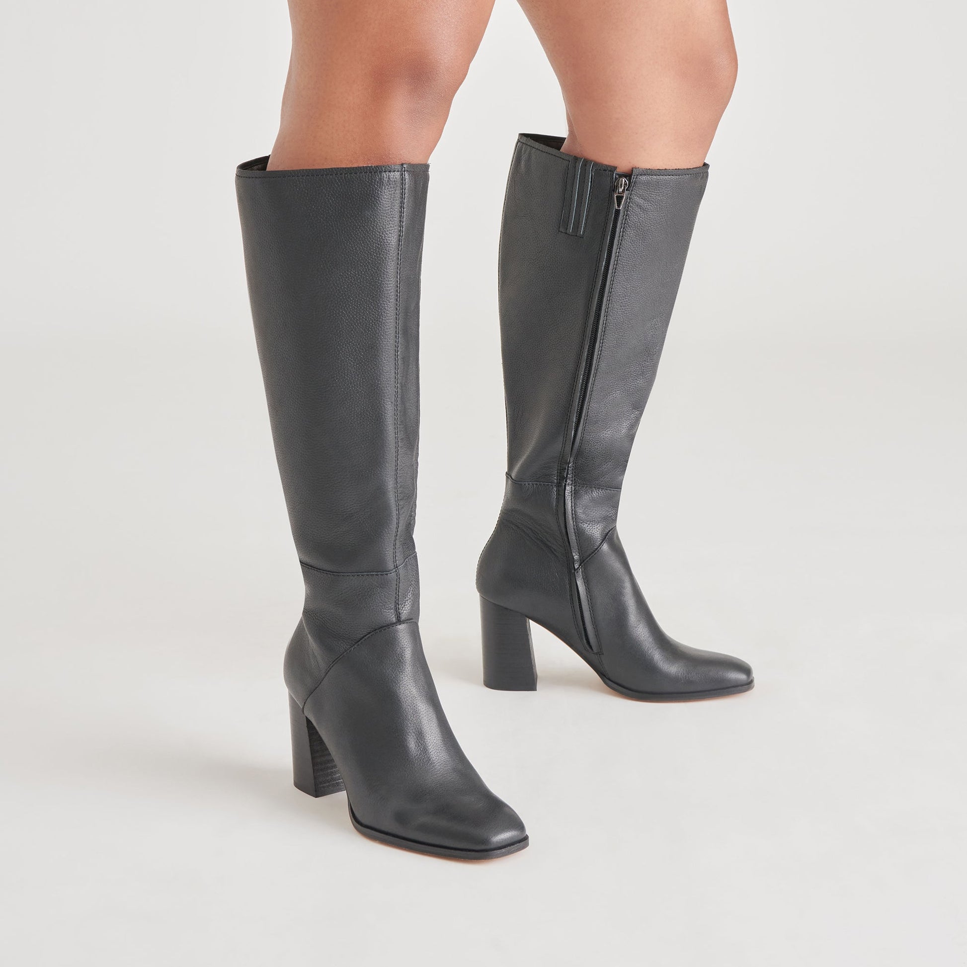 FYNN Wide Calf Boots Onyx Leather | Women's Onyx Knee-High Boots
 – Dolce Vita Dolce Vita Outlet