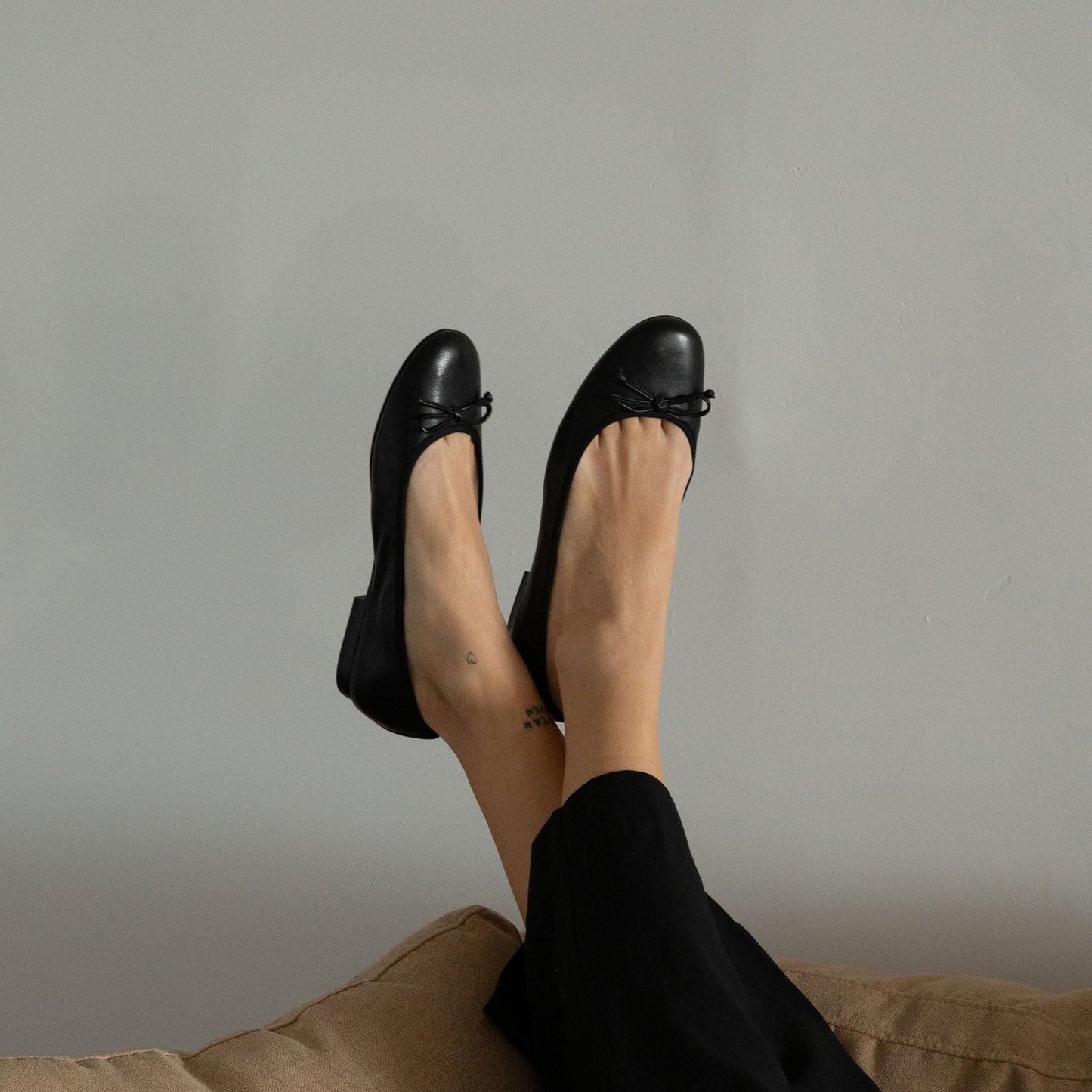 Ritla Black Leather Ballet Flats Dolce Vita Outlet