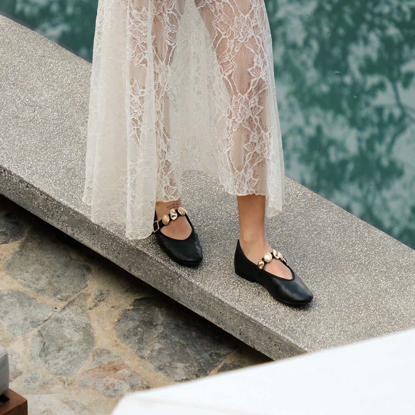 Relan Black Leather Ballet Flats Dolce Vita Discount