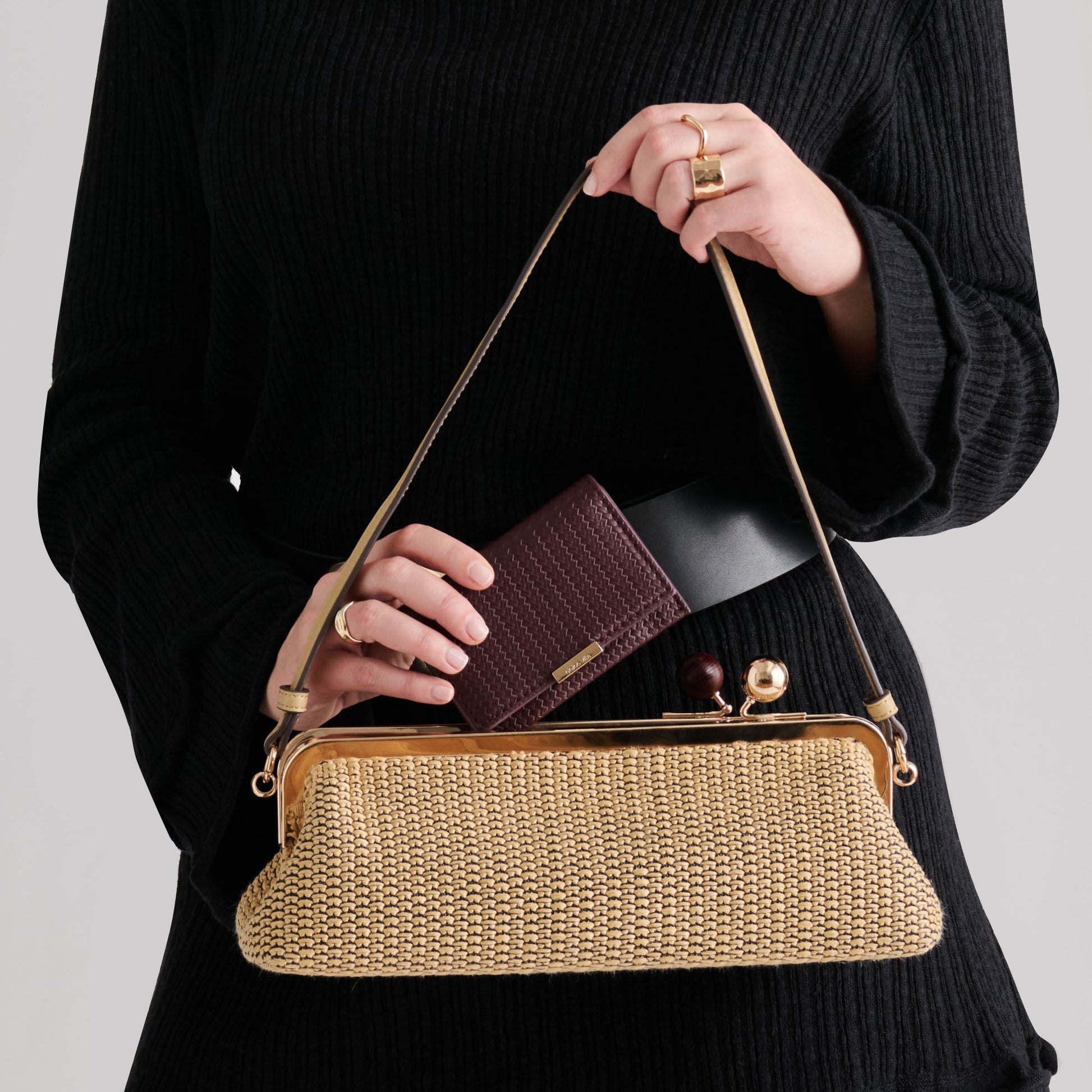 Ambriaa Natural Raffia Shoulder Bag Dolce Vita Online