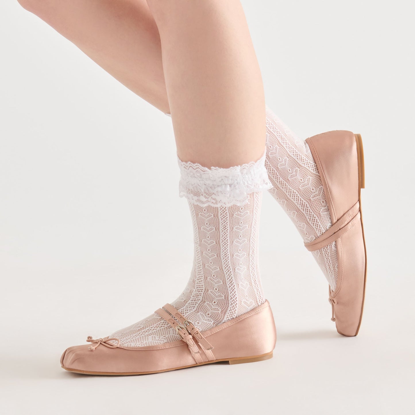 Lace Ruffle White Crew Socks Dolce Vita Online