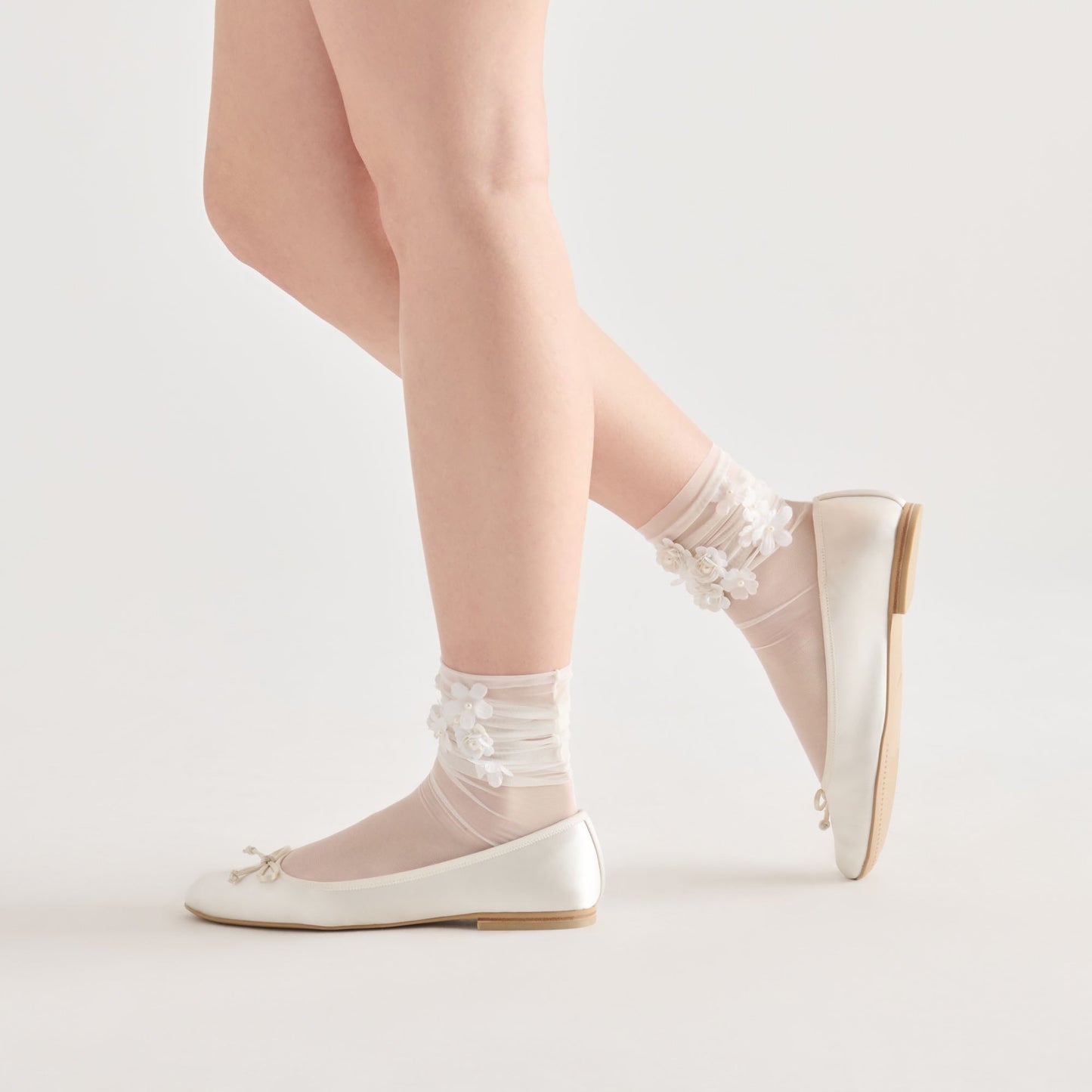 Floral Chiffon White Slouch Socks Dolce Vita On sale